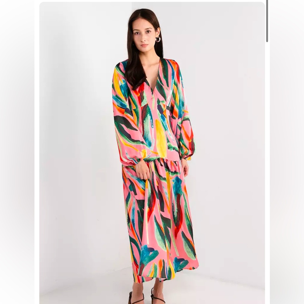 Stunning never fully dressed women’s maxu dress